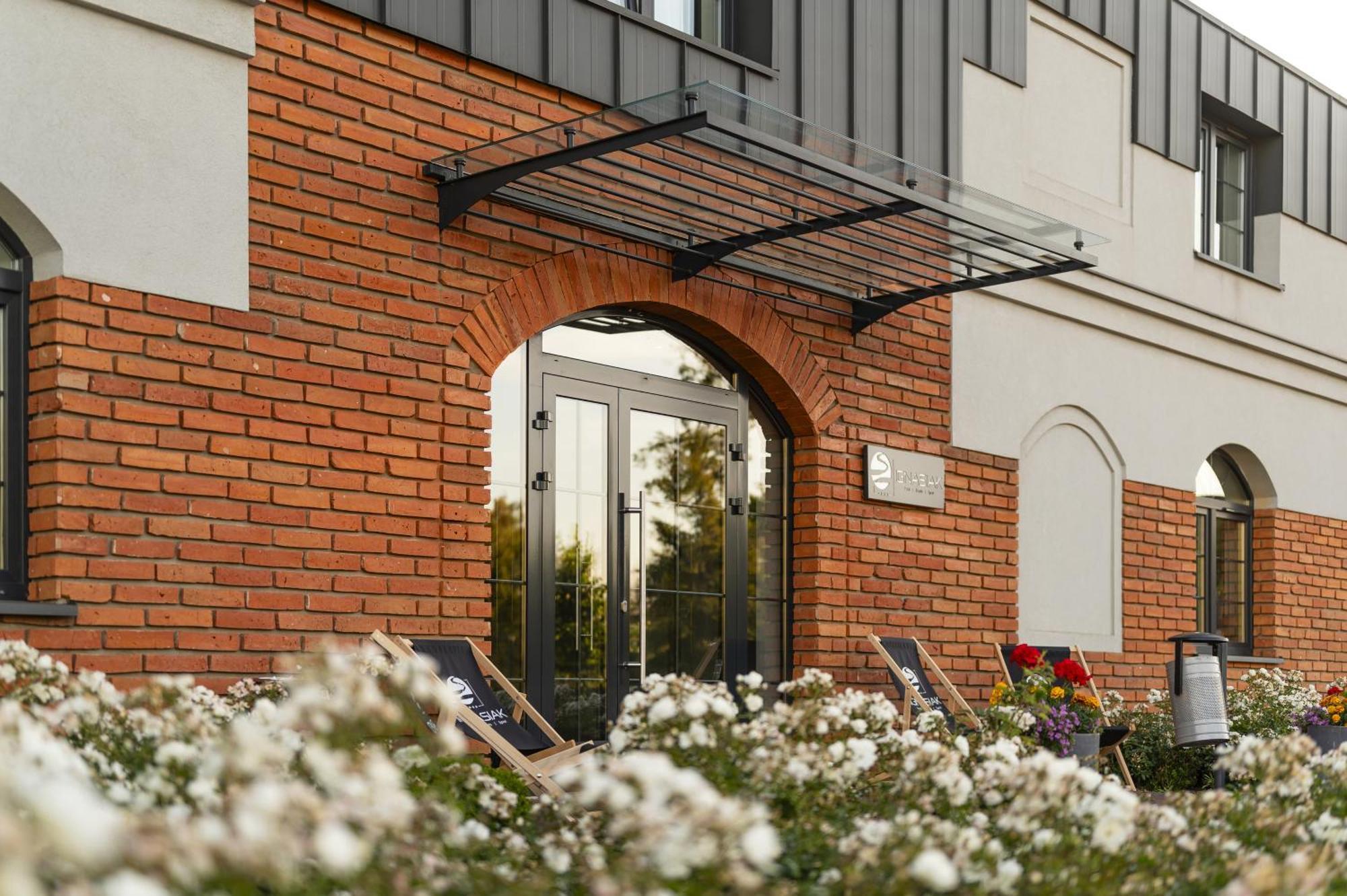 Ignasiak Hotel Września Exterior foto